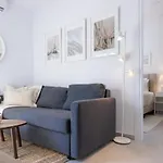 Limnaria 121 Luxury Ivy Flat