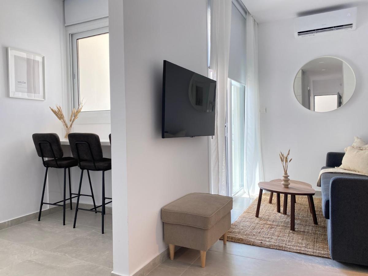 Limnaria 121 Luxury Ivy Flat Apartment *